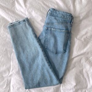 LIKE NEW! Old Navy Higher High Rise OG Straight - sz 2